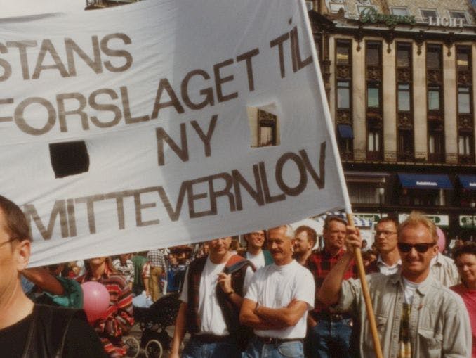 Historisk bilde fra Homodagene på Karl Johan i Oslo i 1993.